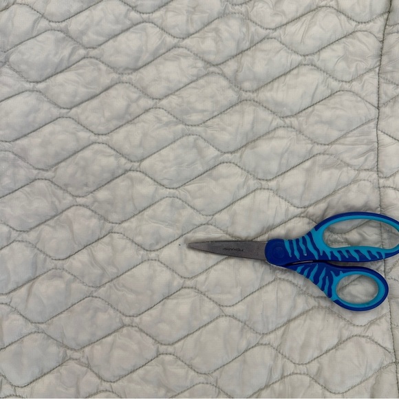 The North Face Womens Thermoball Full Zip Jacket. Size Small. Color Tin … - Picture 14 of 15